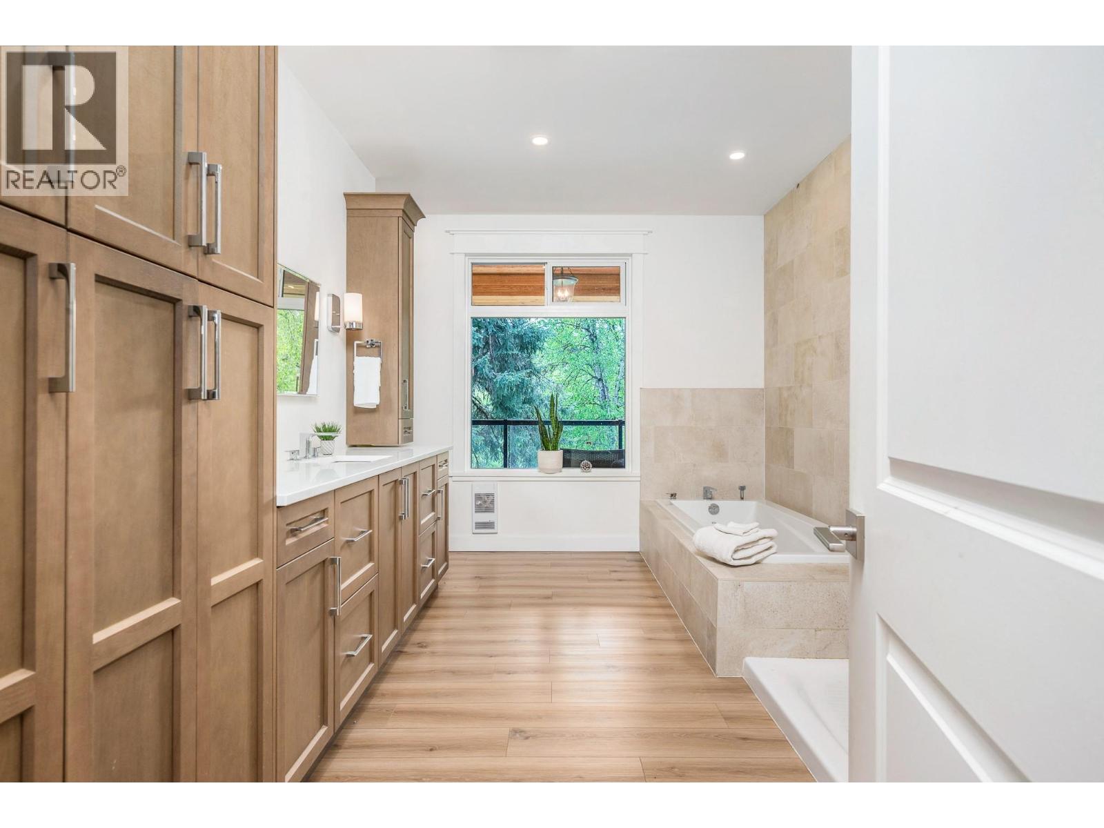 522 North Fork Road - 34