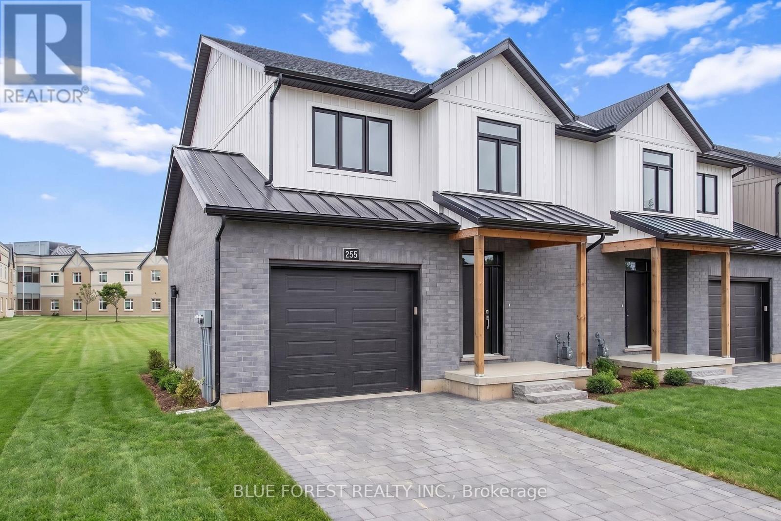 255 MCTAVISH STREET - 1