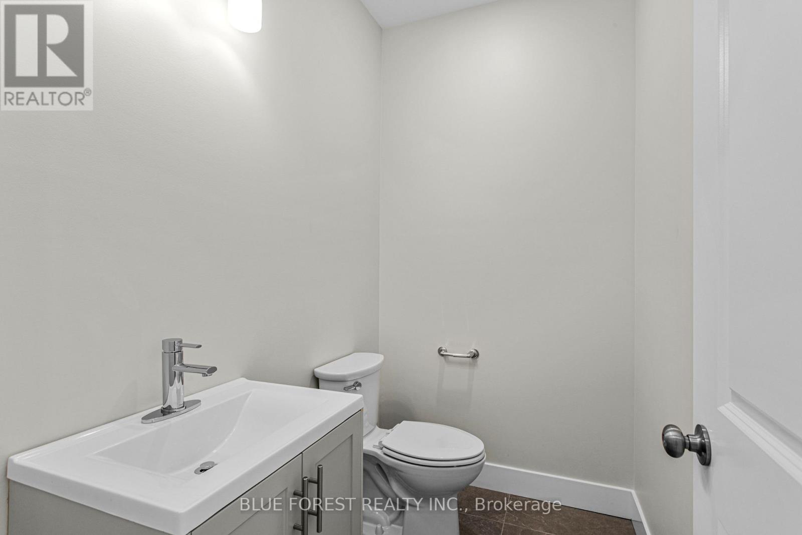 255 MCTAVISH STREET - 23