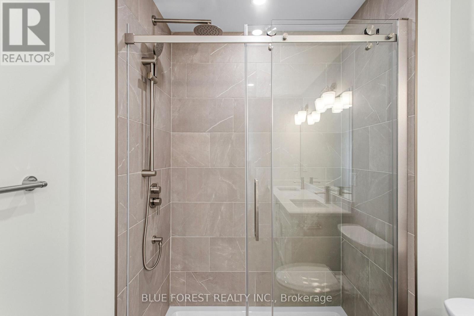 255 MCTAVISH STREET - 30