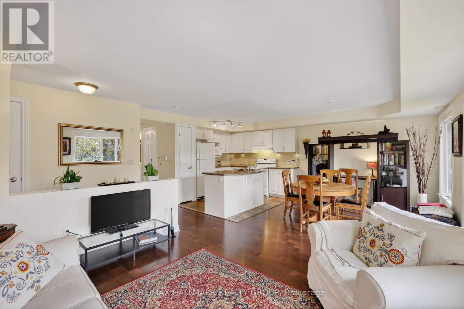 #3 585 STONEFIELD PRIVATE - 13
