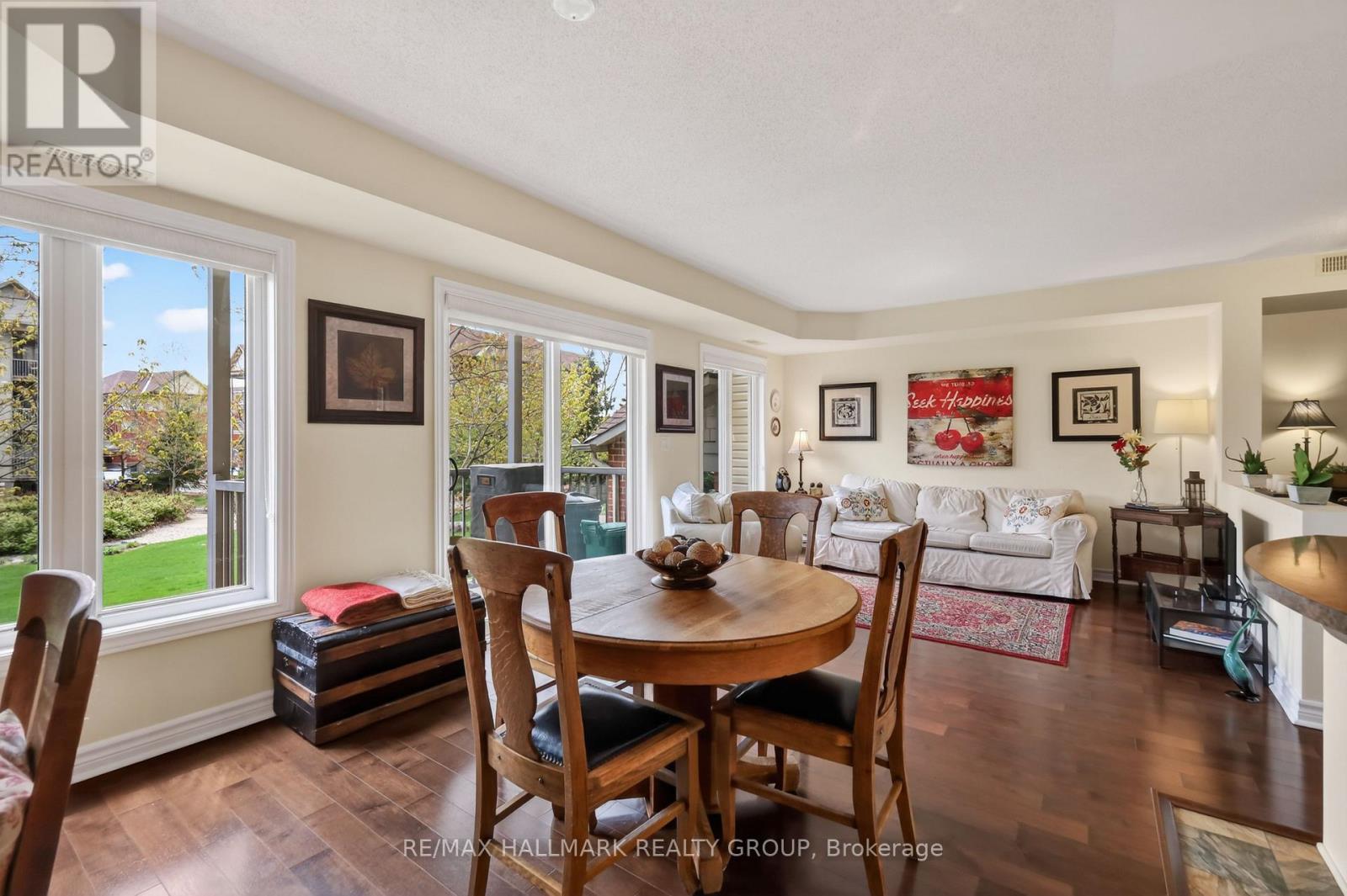 #3 585 STONEFIELD PRIVATE - 19