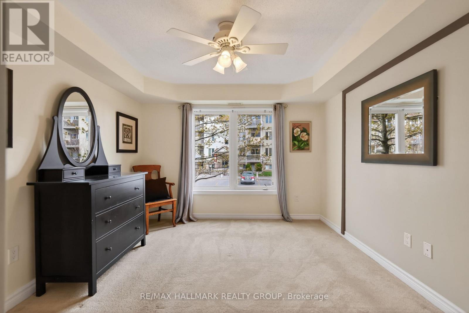#3 585 STONEFIELD PRIVATE - 26