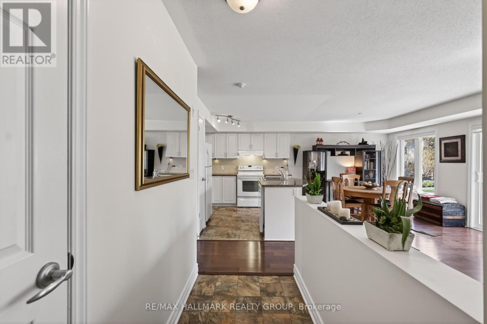 #3 585 STONEFIELD PRIVATE - 5