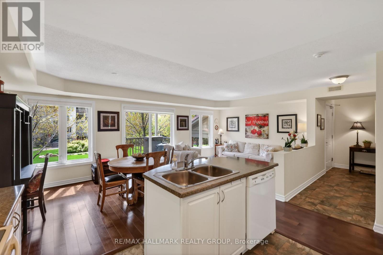 #3 585 STONEFIELD PRIVATE - 9