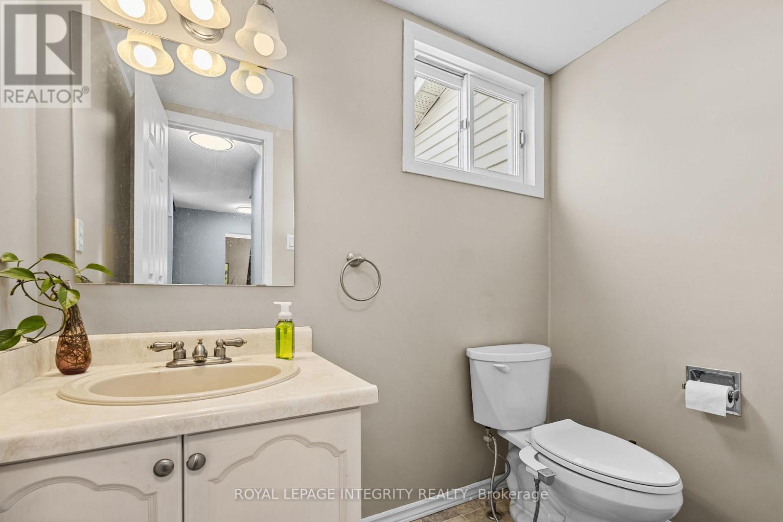 3 Bed, 3 Bath House for Rent in Ottawa – 1090 CHABLIS PARKWAY, Ottawa – MLS# X13454014 - Image 11