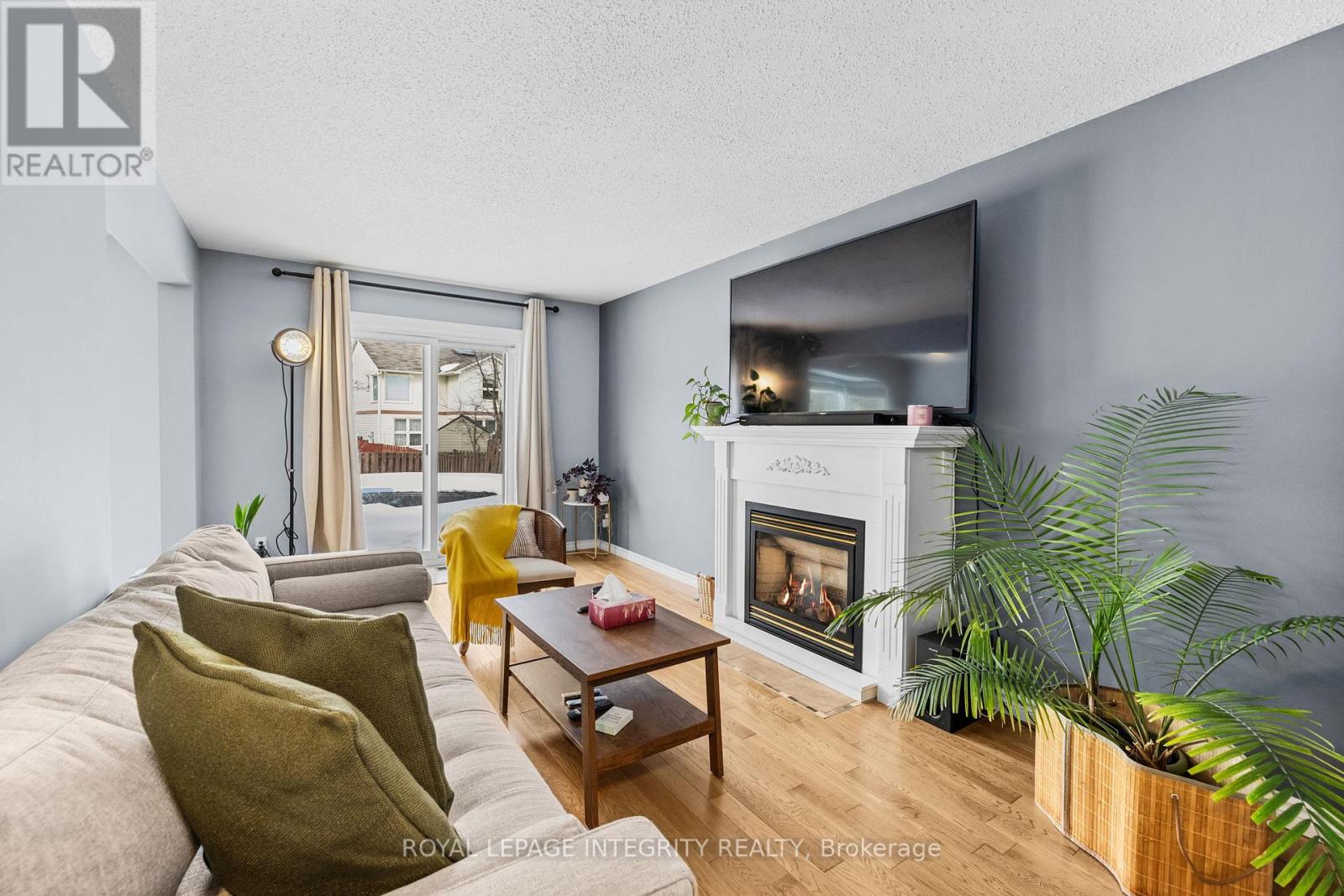3 Bed, 3 Bath House for Rent in Ottawa – 1090 CHABLIS PARKWAY, Ottawa – MLS# X13454014 - Image 5