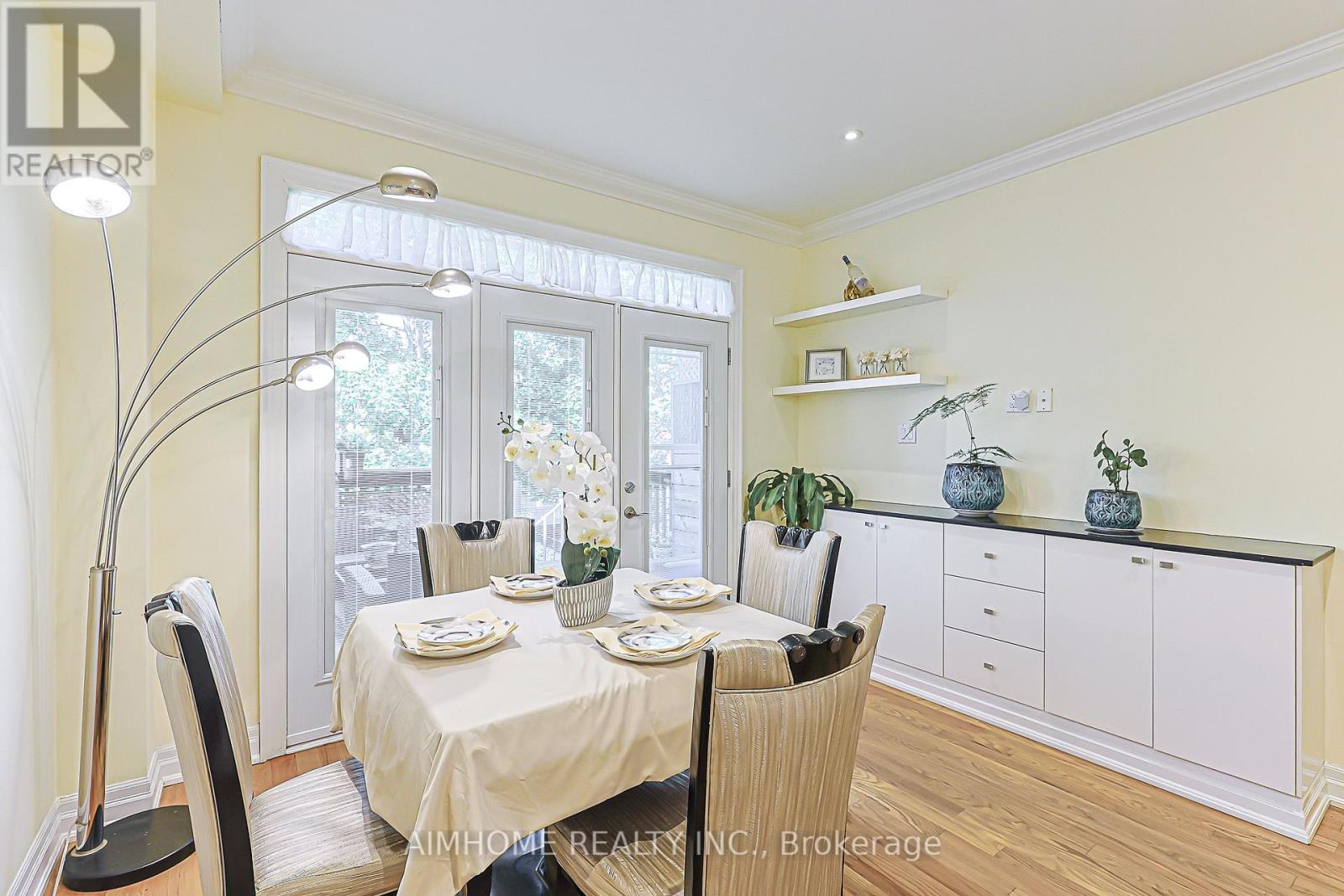 386 JONES AVENUE W - 13