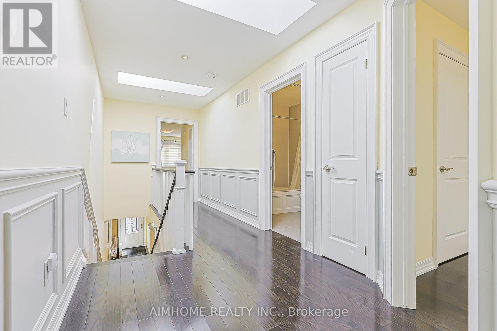 386 JONES AVENUE W - 16