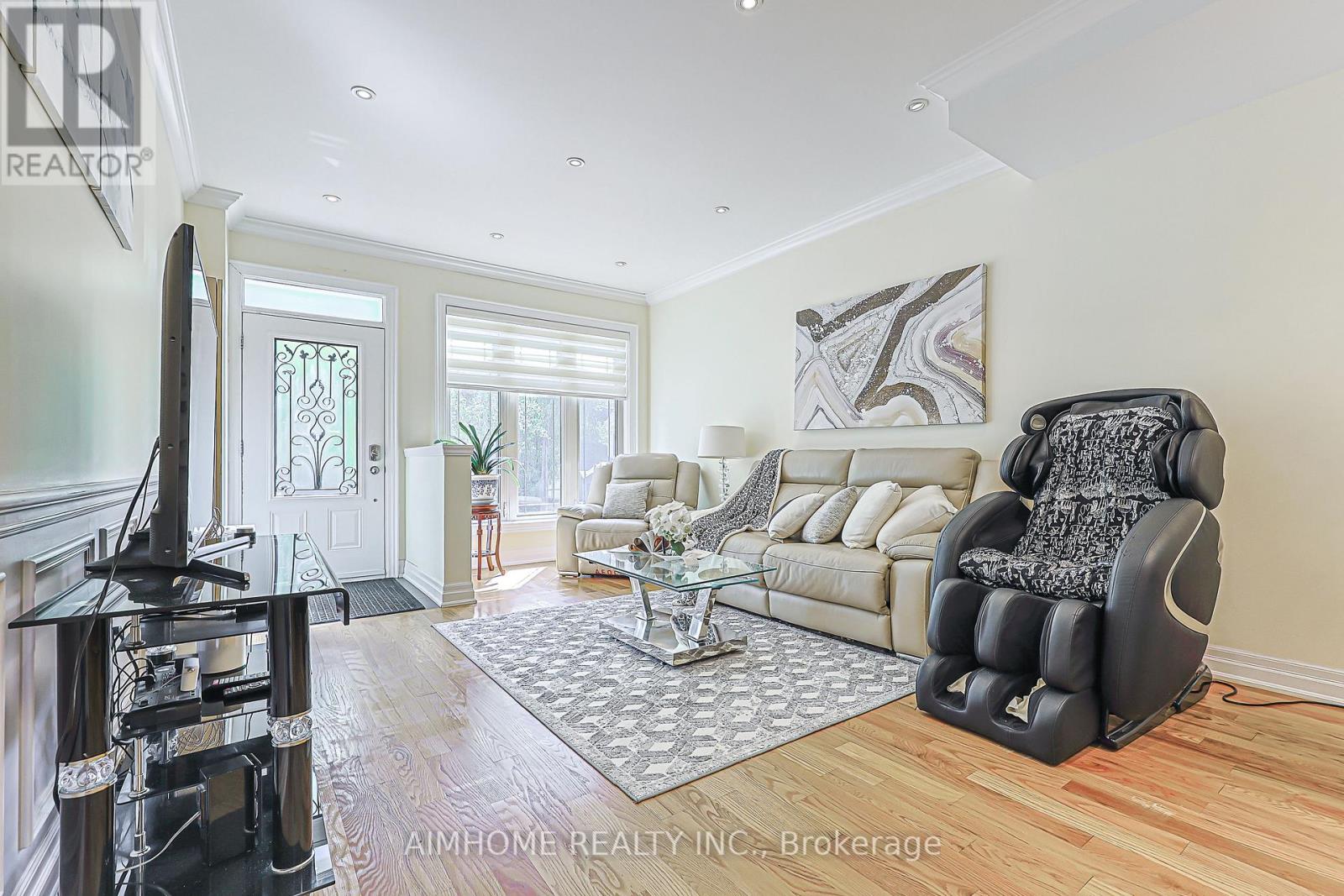 386 JONES AVENUE W - 2