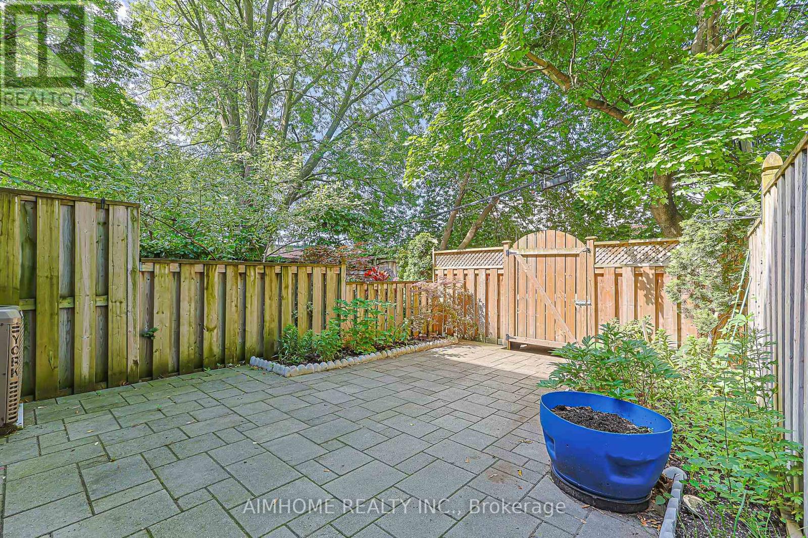 386 JONES AVENUE W - 46