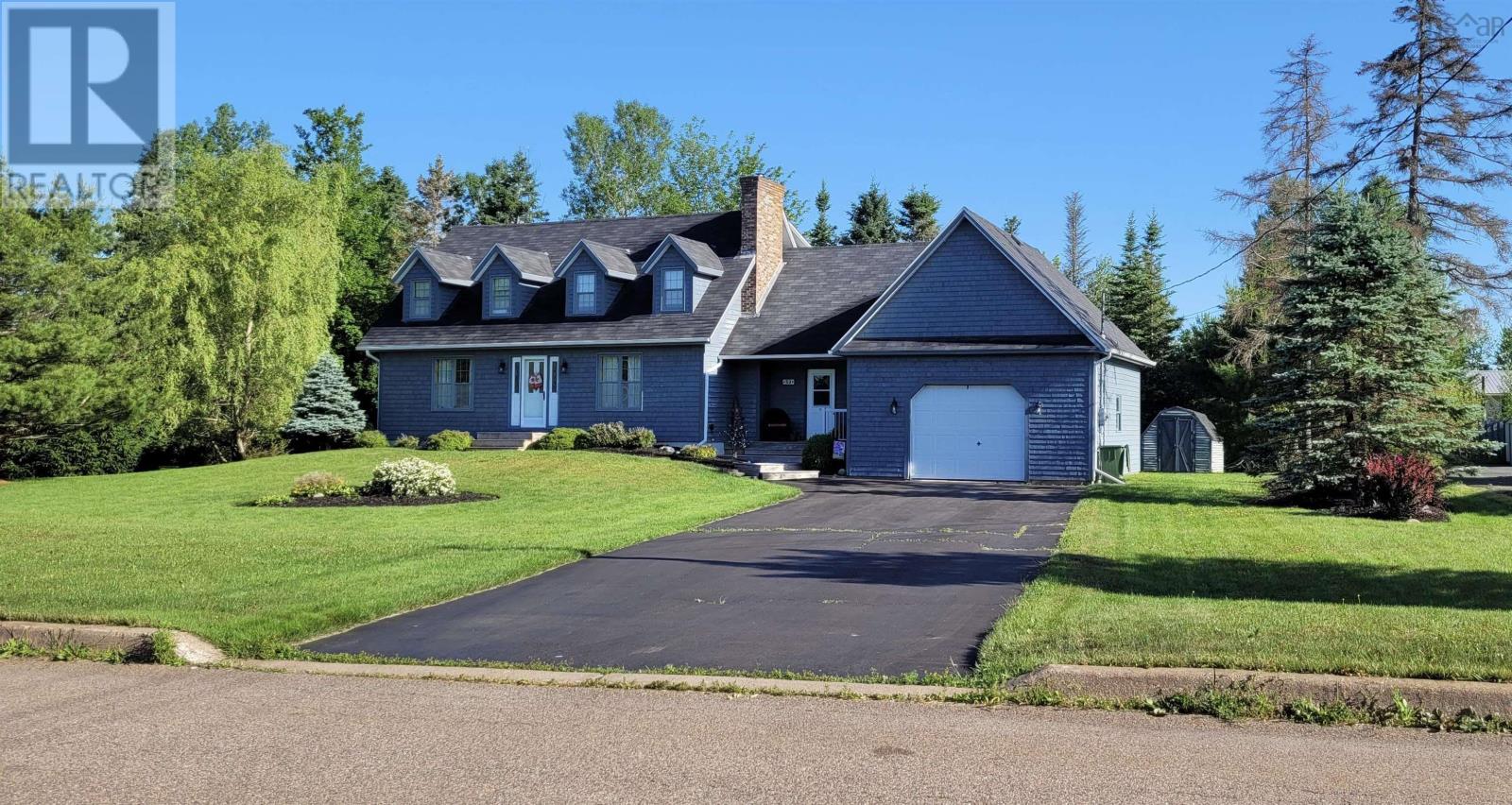 53 MEADOWLAND Avenue - 2
