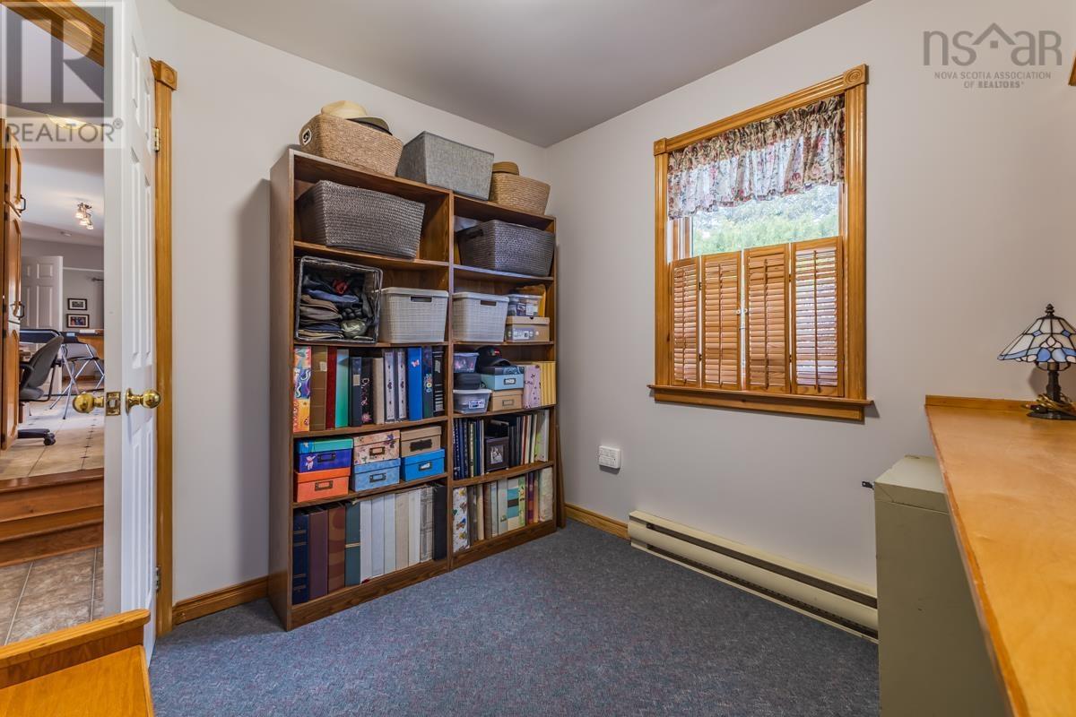 53 MEADOWLAND Avenue - 37