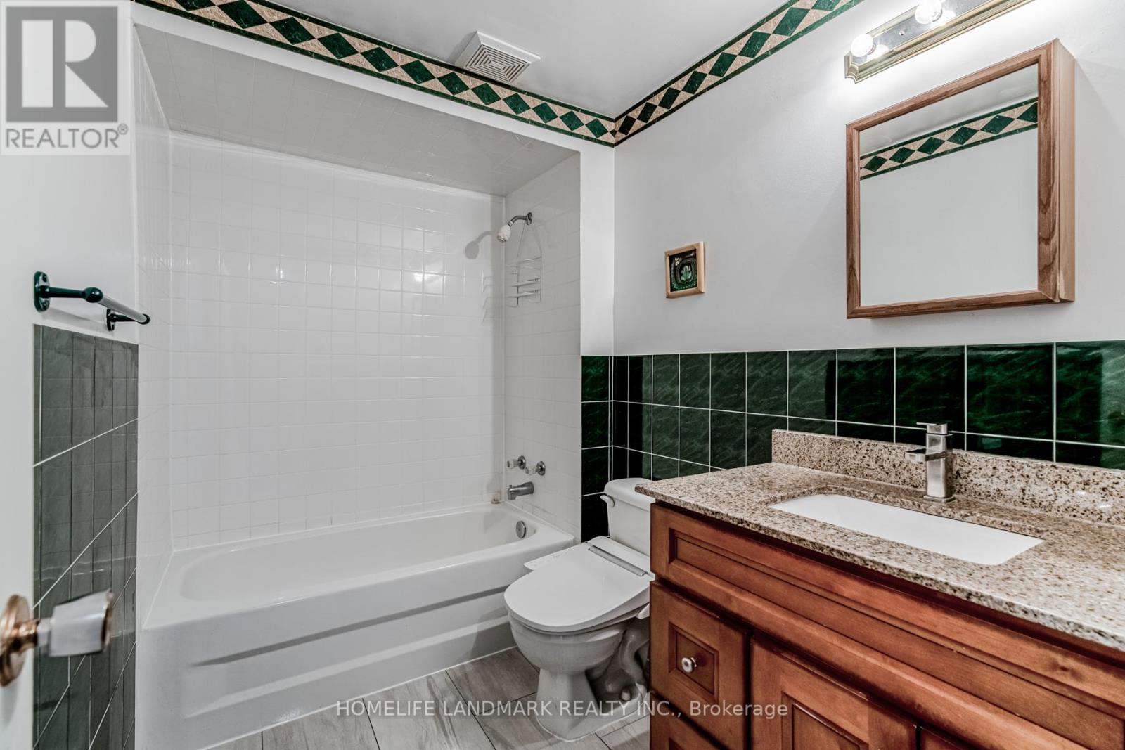 #57 4165 FIELDGATE DRIVE - 18