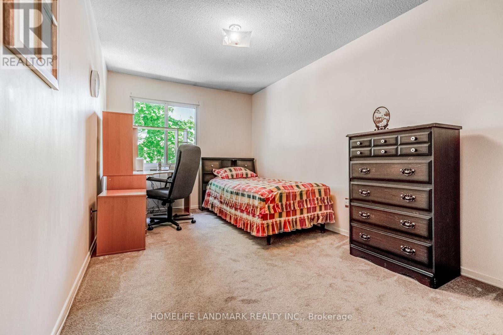 #57 4165 FIELDGATE DRIVE - 20