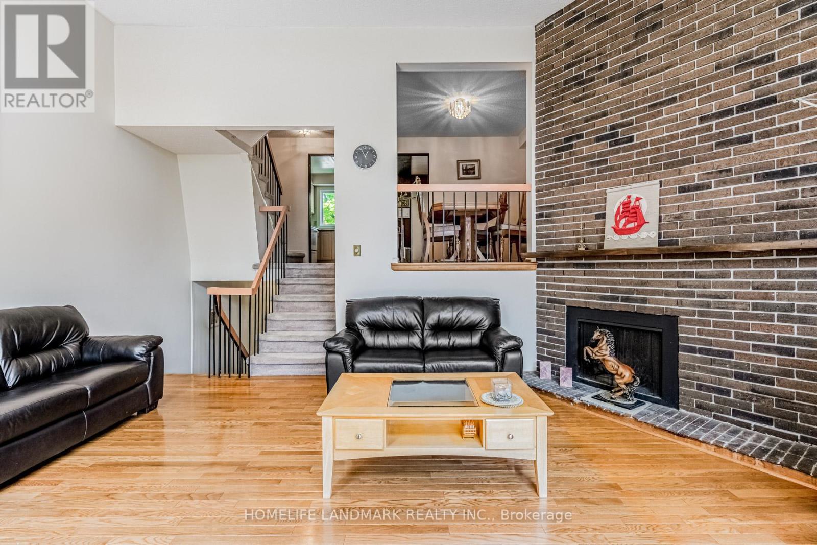#57 4165 FIELDGATE DRIVE - 9