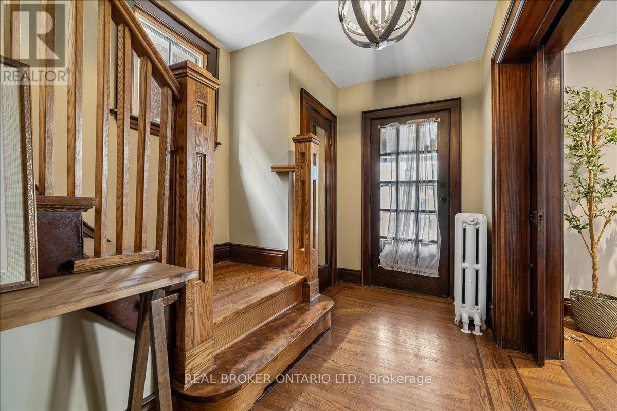 25 OTTAWA STREET S - 3