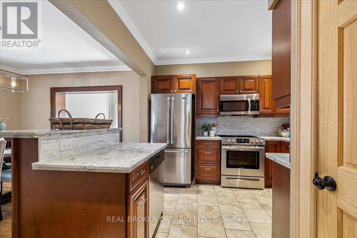 25 OTTAWA STREET S - 9