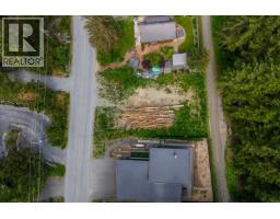 8354 Rainbow Drive, Whistler, BC V8E0G1 Photo 12