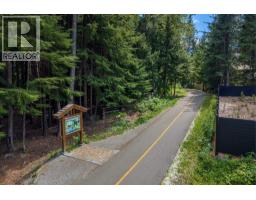 8354 Rainbow Drive, Whistler, BC V8E0G1 Photo 9