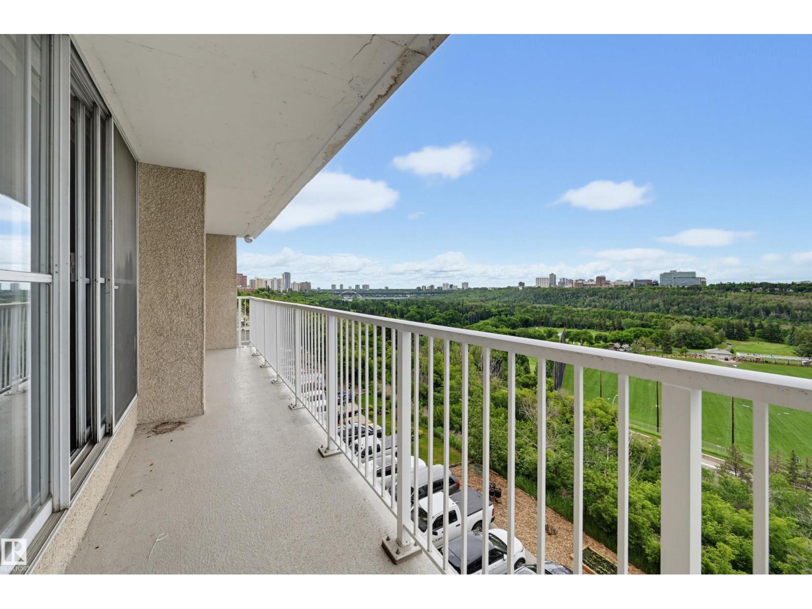 #406 12141 JASPER AV NW — photo 23