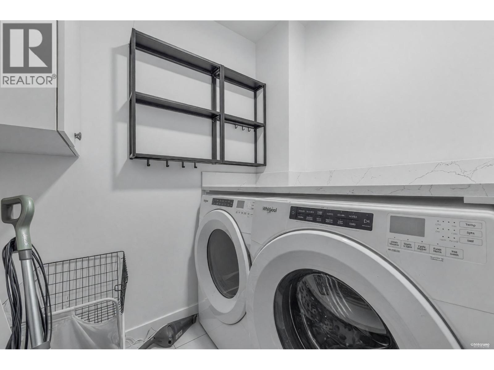 120 2035 GLENAIRE DRIVE, North Vancouver