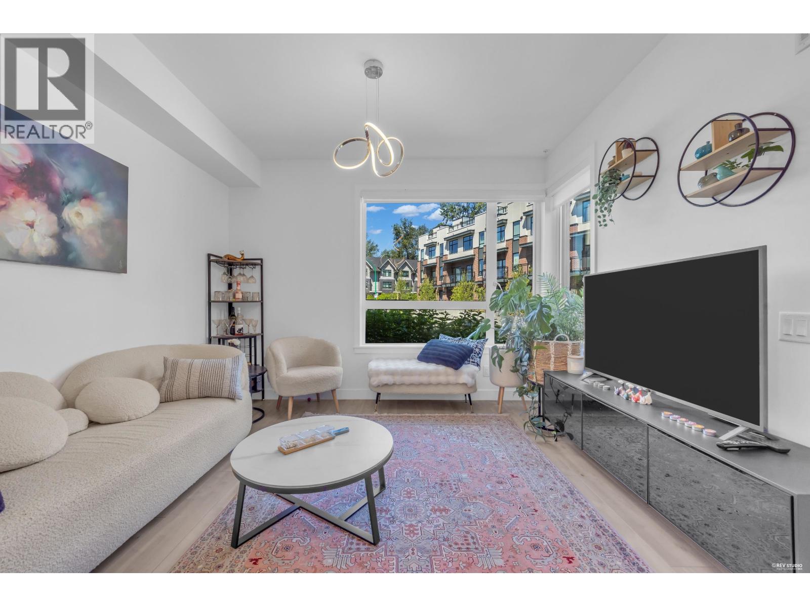 120 2035 GLENAIRE DRIVE, North Vancouver