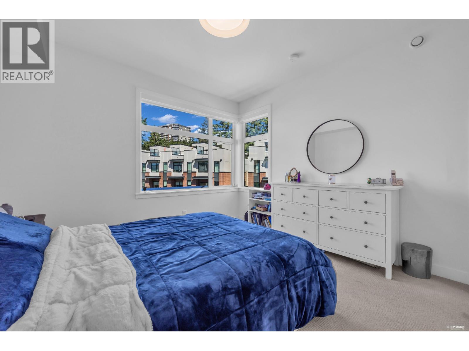 120 2035 GLENAIRE DRIVE, North Vancouver