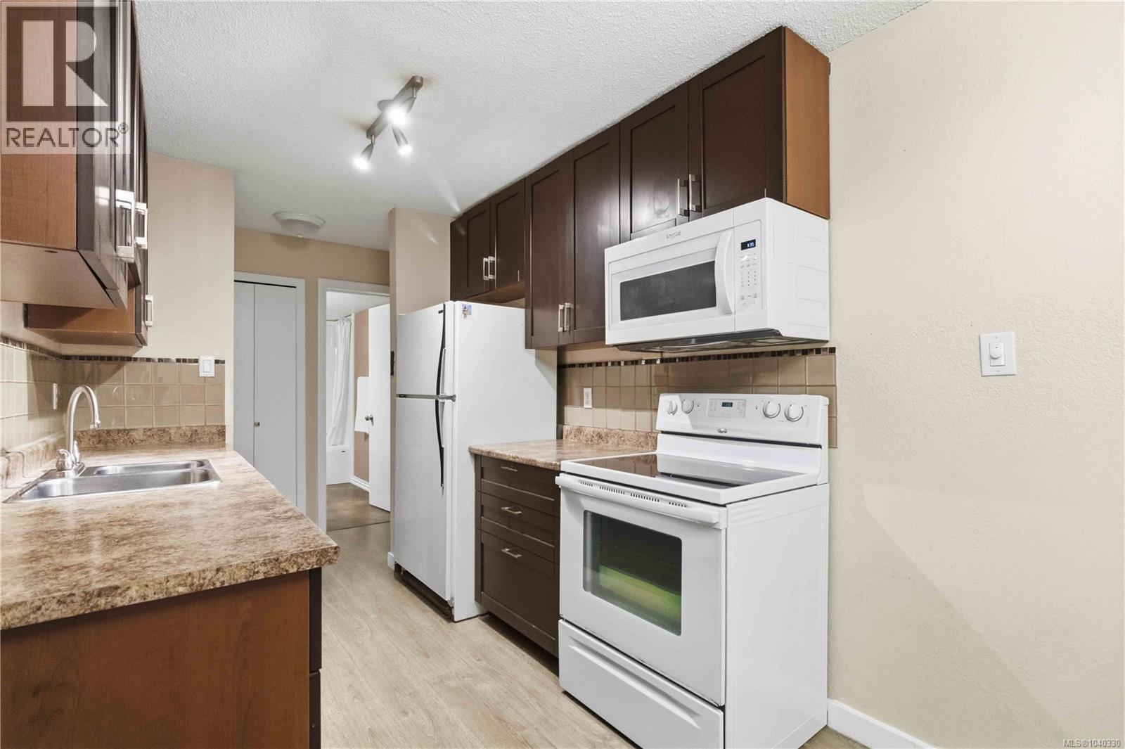111 909 Pembroke Street, Victoria