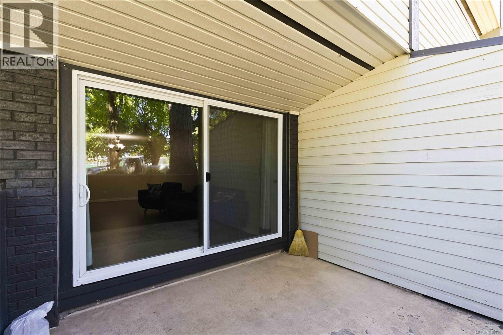 111 909 Pembroke Street, Victoria