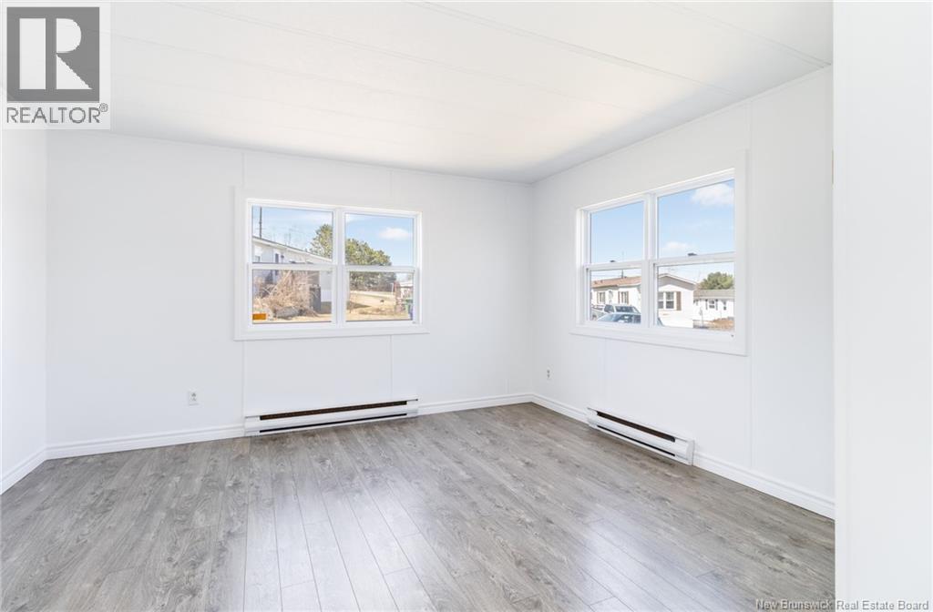 2 Macintosh Street - 6