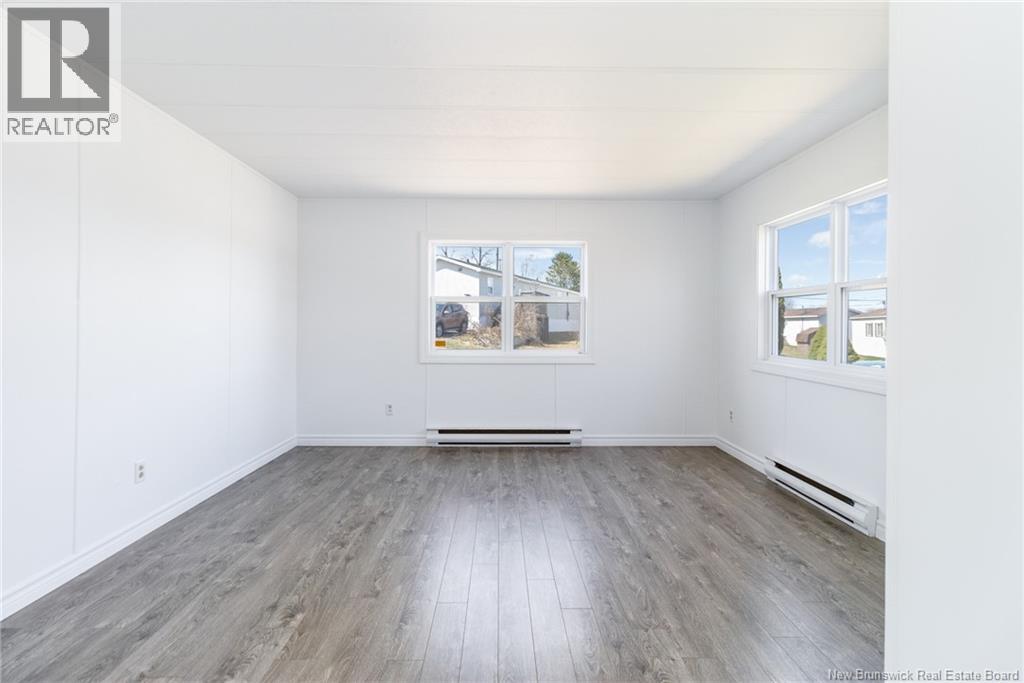 2 Macintosh Street - 4