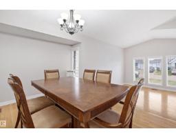 Sunroom - 3220 42a Av Nw, Edmonton, AB T6T1E5 Photo 9