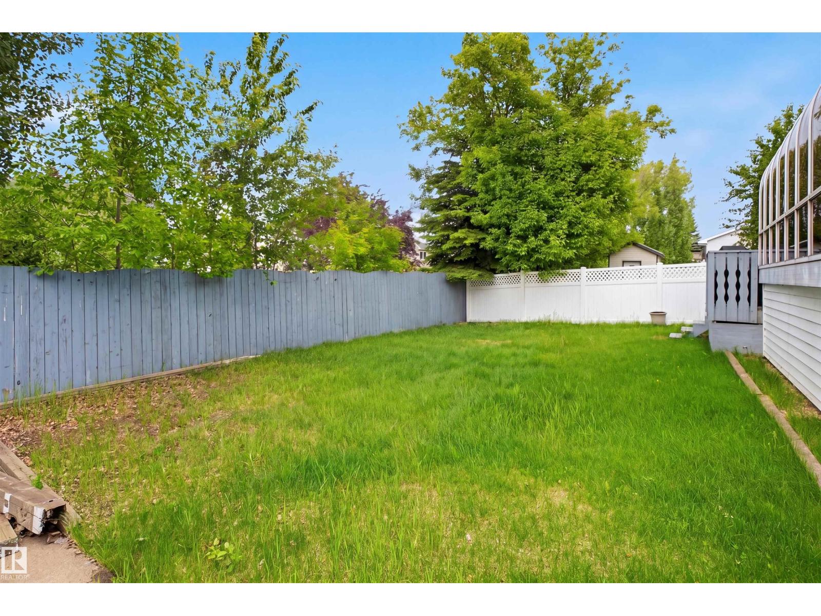 3220 42A AV NW - 40