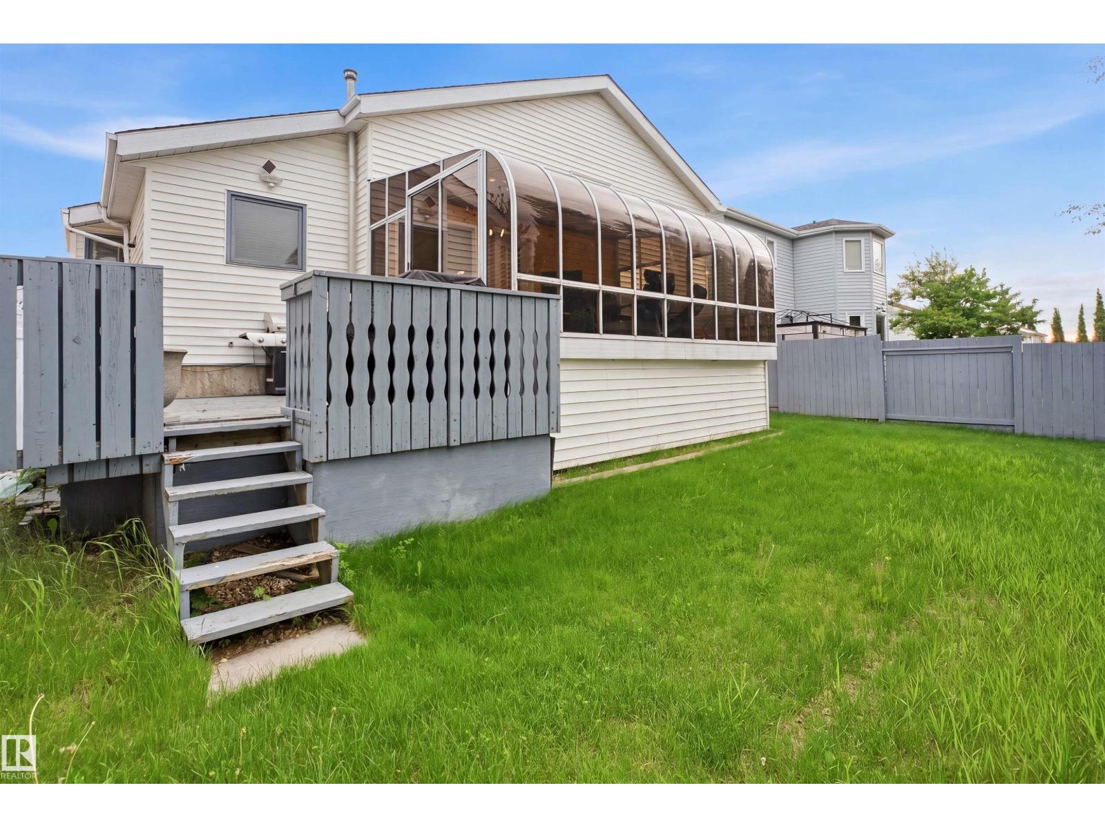 3220 42A AV NW - 41