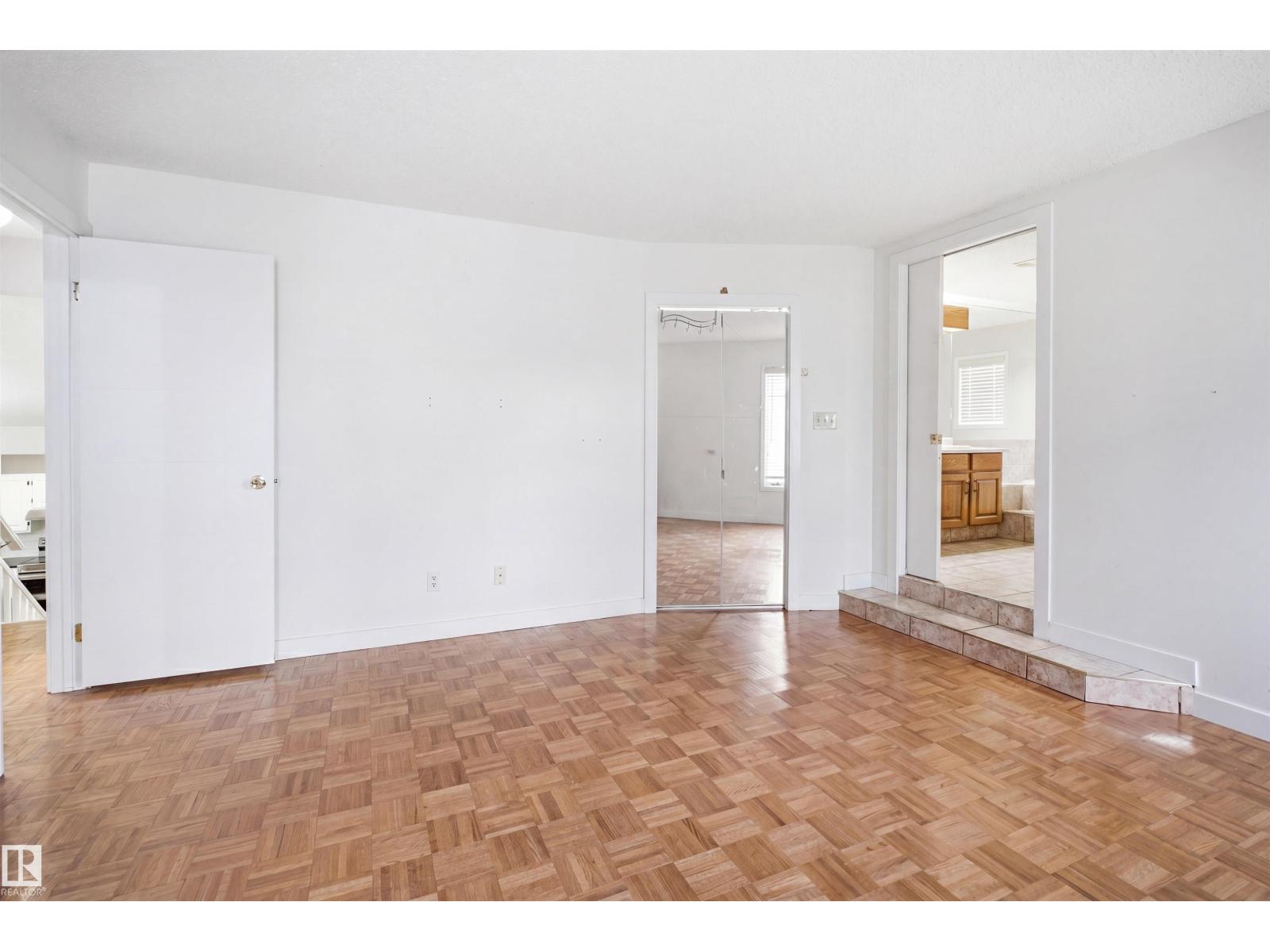 3220 42A AV NW - 22