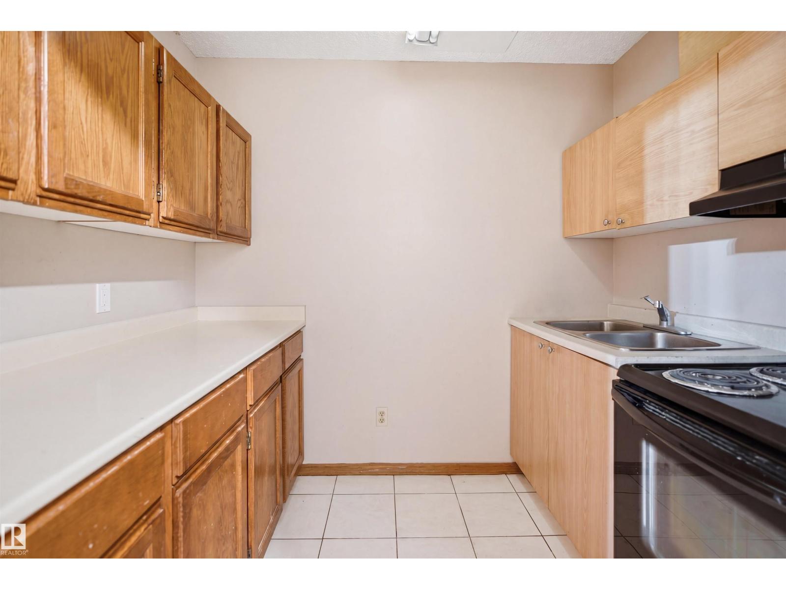 3220 42A AV NW - 32