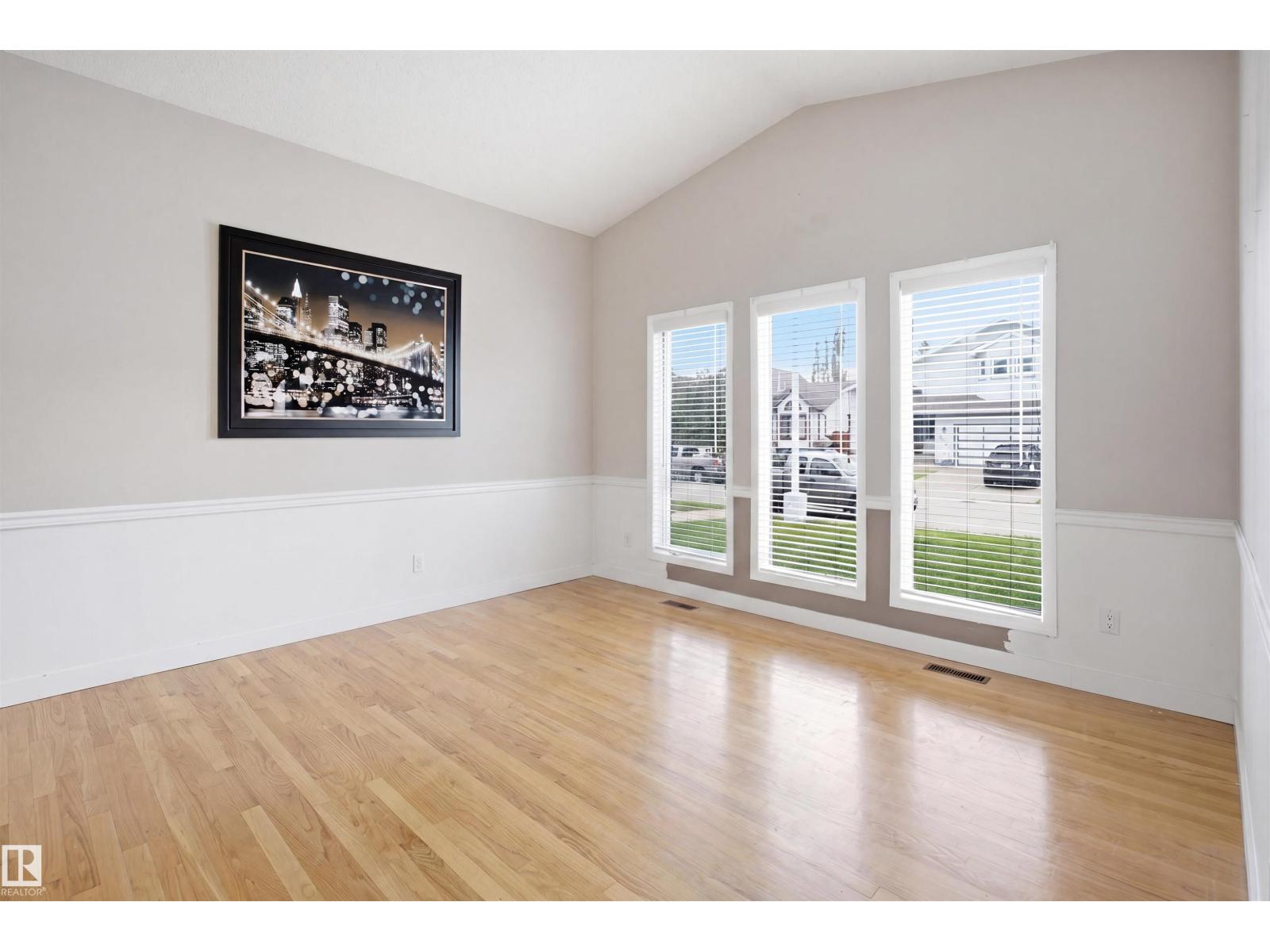 3220 42A AV NW - 6