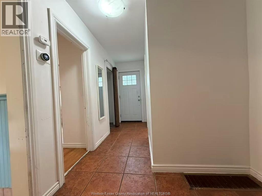 307 SACRED HEART DRIVE - 11