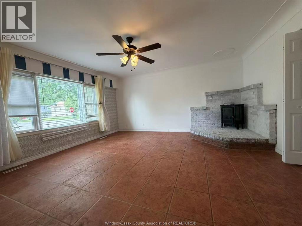 307 SACRED HEART DRIVE - 12