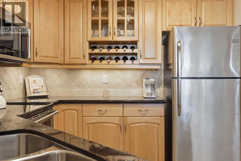 #103 2411 Erlton Road SW - 17