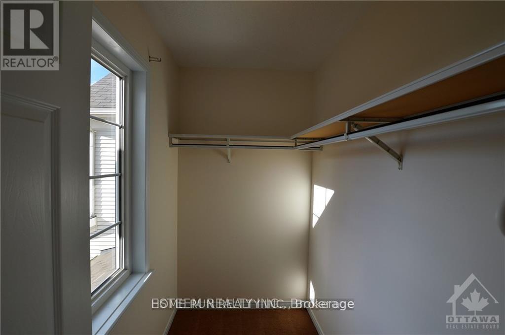 567 ASHBOURNE CRESCENT - 14