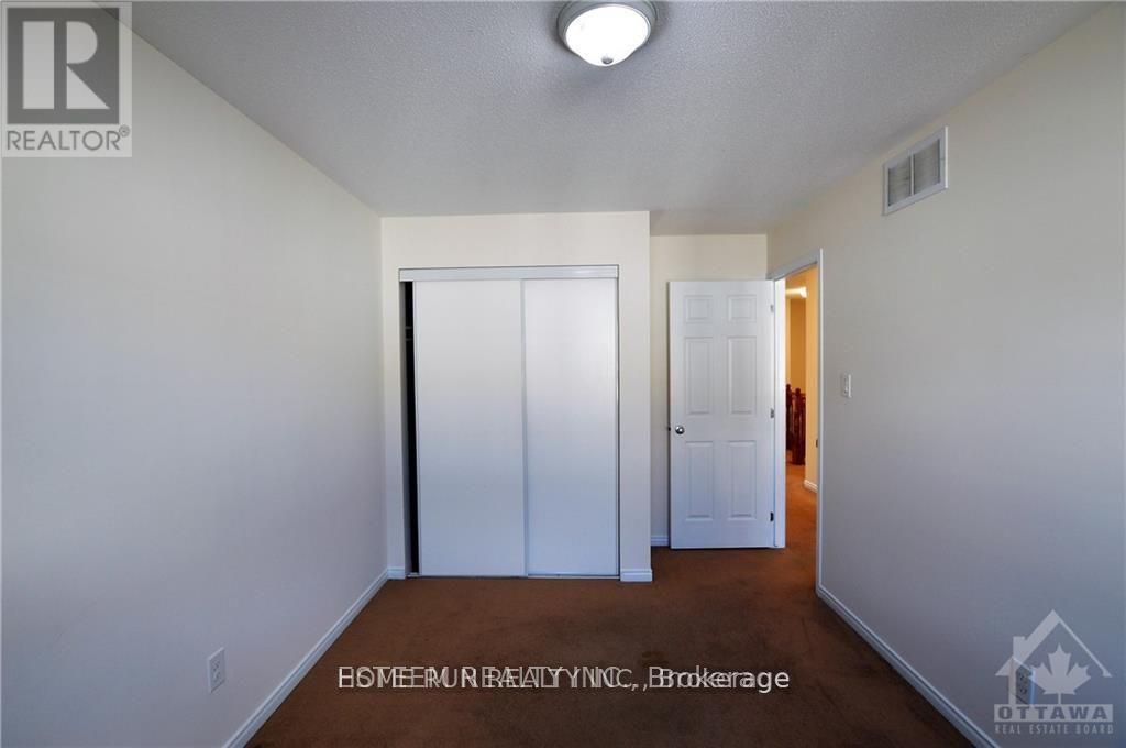 567 ASHBOURNE CRESCENT - 17