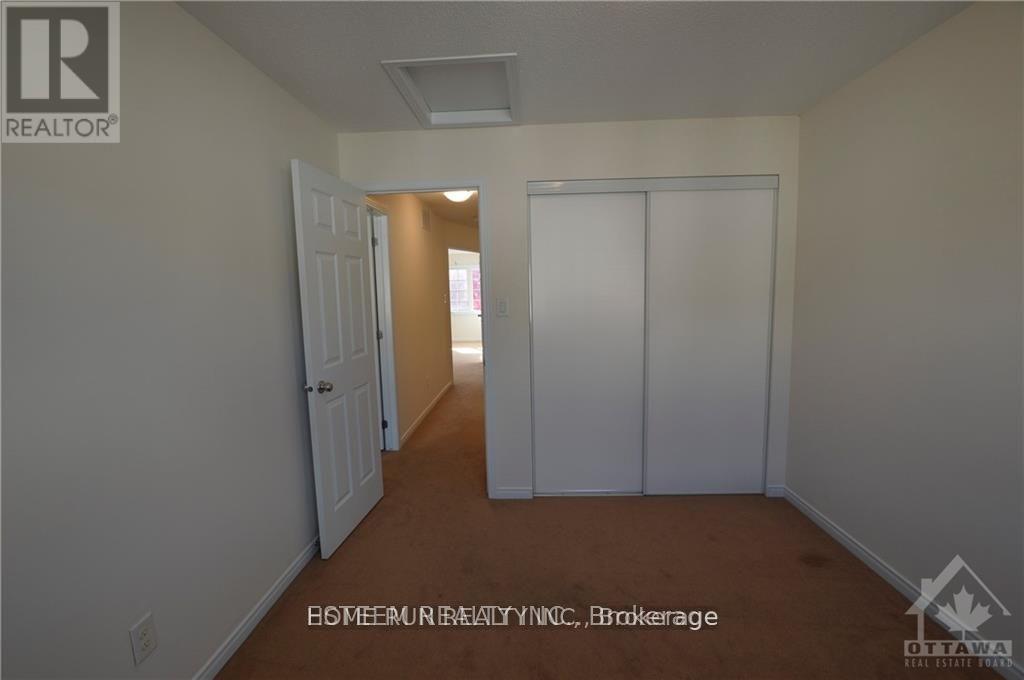 567 ASHBOURNE CRESCENT - 18