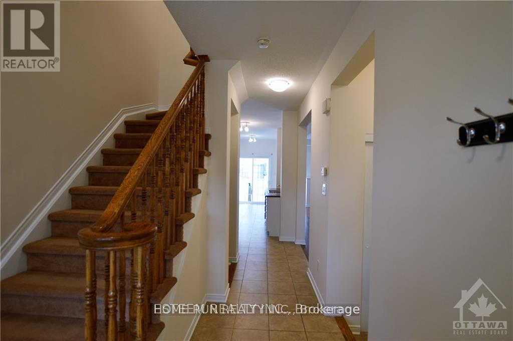 567 ASHBOURNE CRESCENT - 2