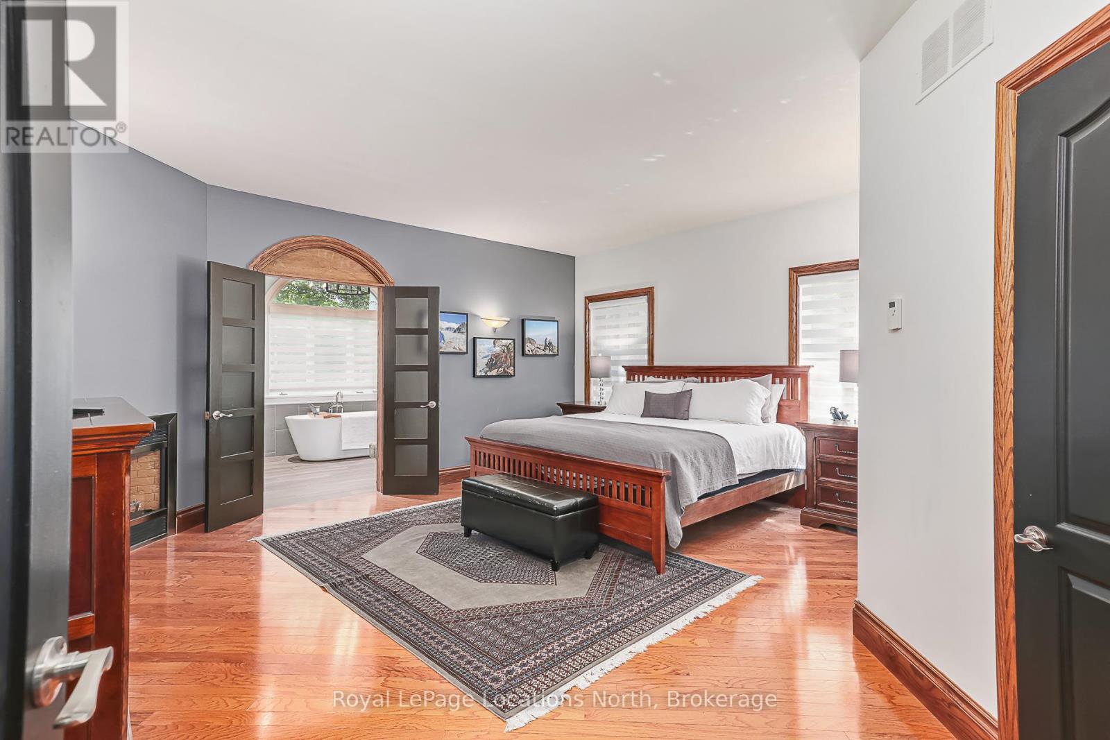 44 BLACKBURN AVENUE - 11