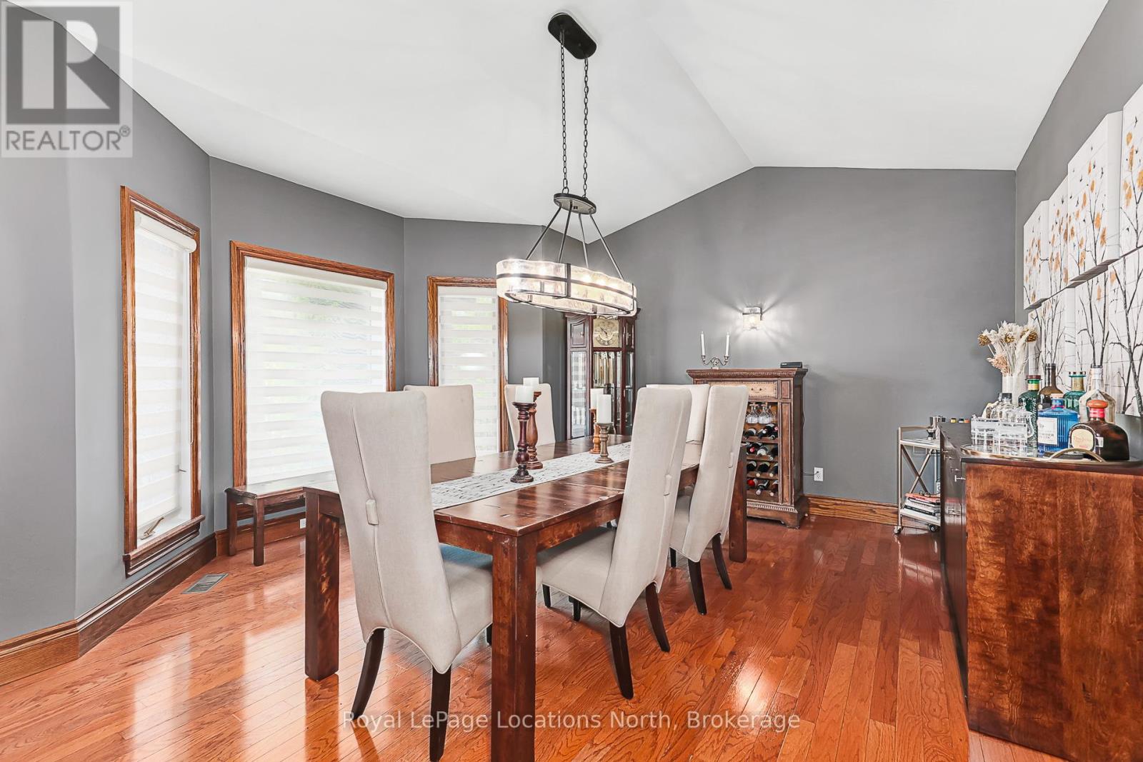 44 BLACKBURN AVENUE - 20