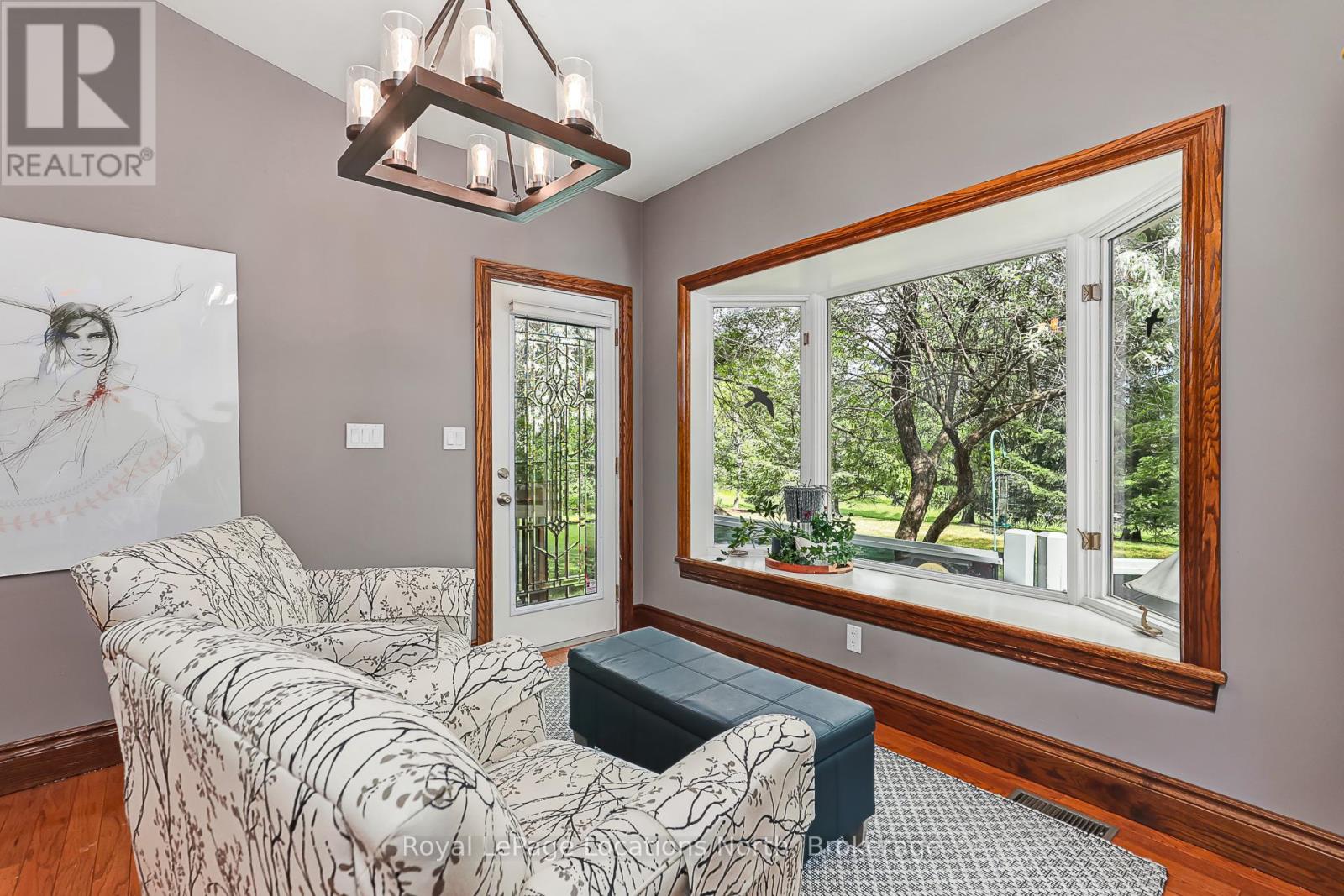 44 BLACKBURN AVENUE - 21