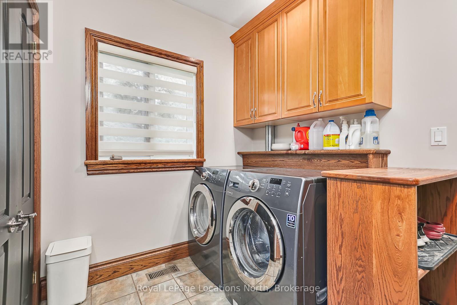 44 BLACKBURN AVENUE - 23