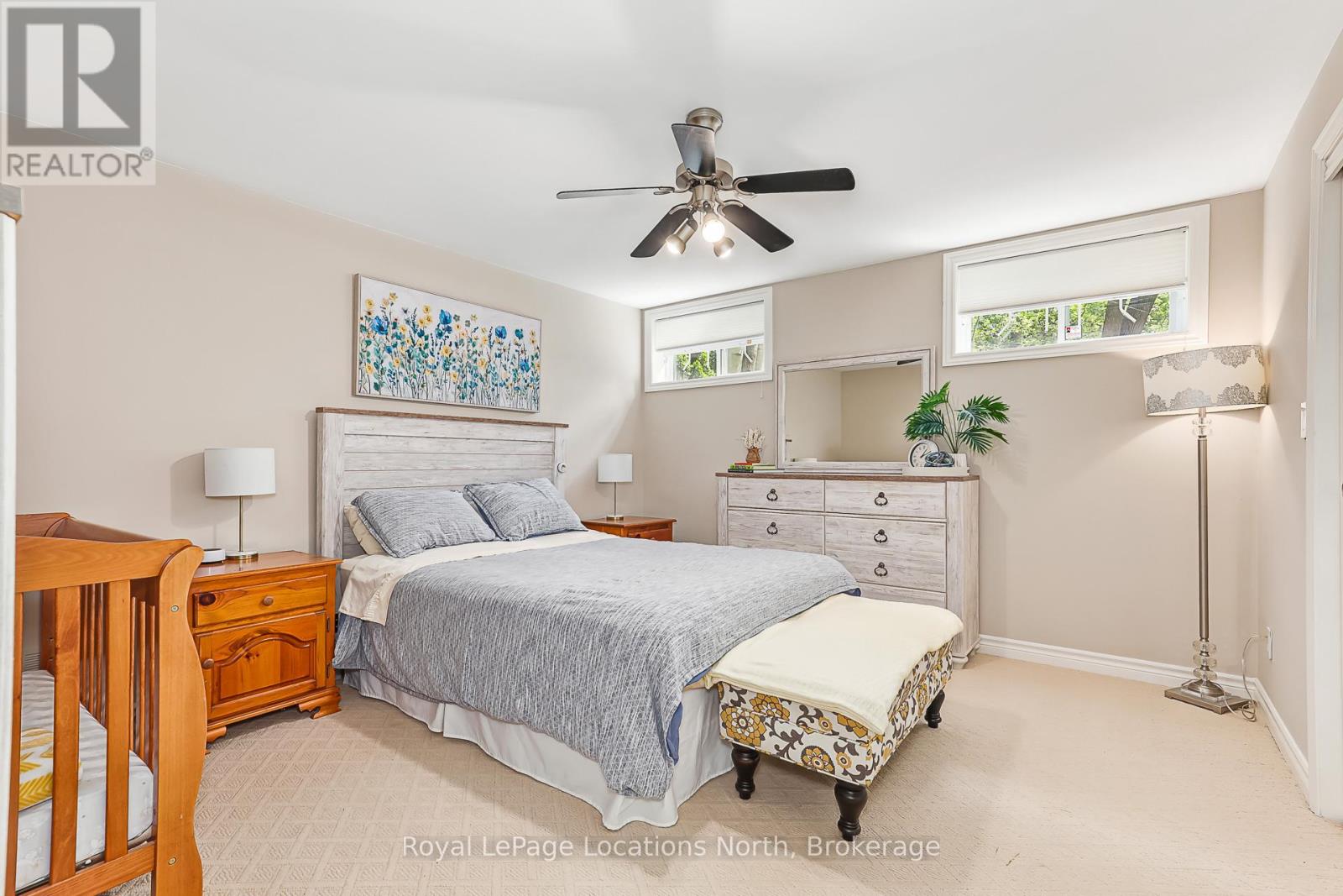 44 BLACKBURN AVENUE - 25